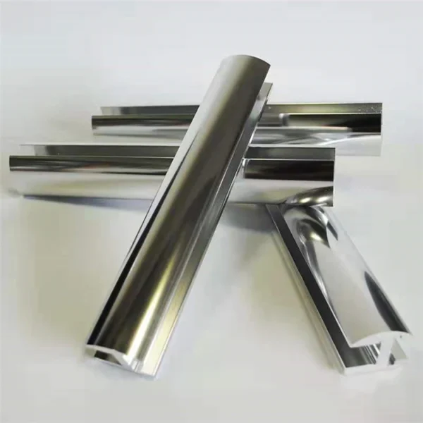 Triple-acid polished and oxidised aluminium profiles