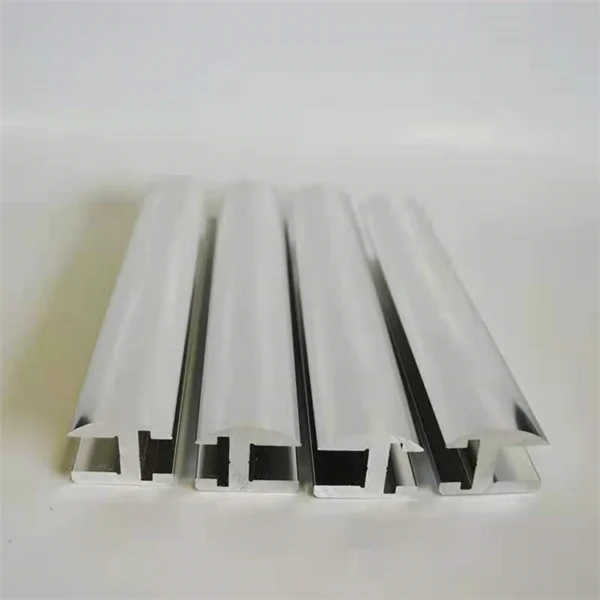 Triple-acid polished and oxidised aluminium profiles