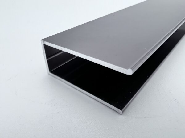 Large U-shaped groove - Image 2